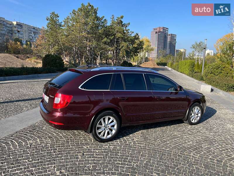 Универсал Skoda Superb 2012 в Днепре