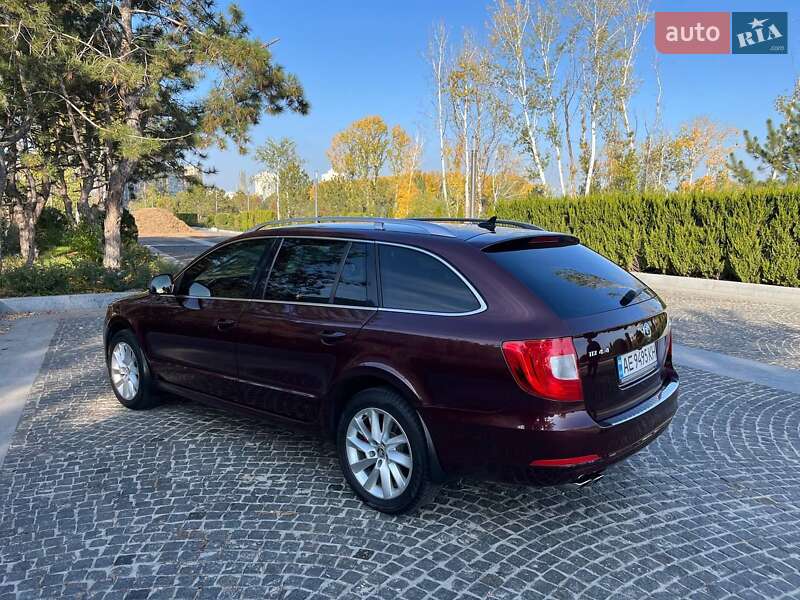 Универсал Skoda Superb 2012 в Днепре