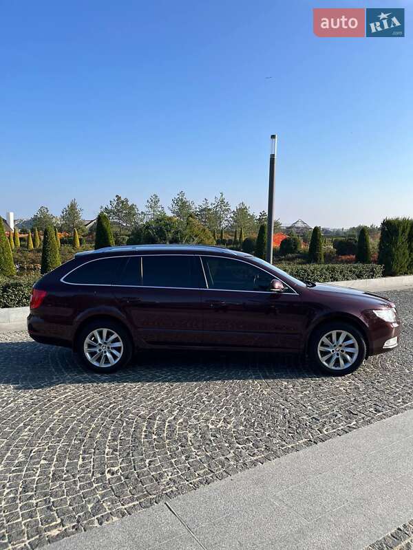 Универсал Skoda Superb 2012 в Днепре
