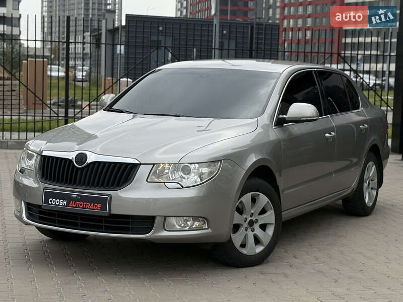Ліфтбек Skoda Superb 2012 в Києві