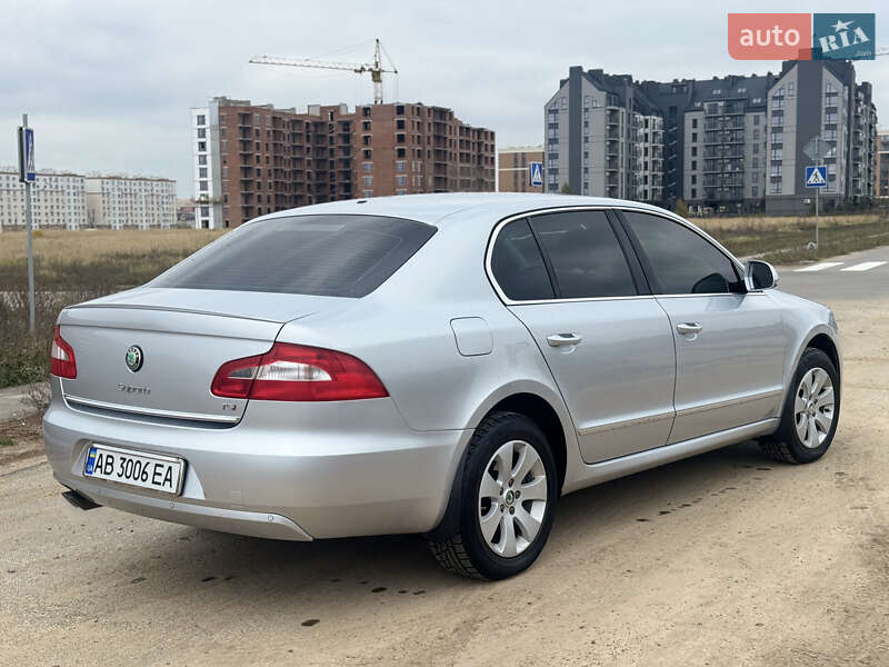 Лифтбек Skoda Superb 2013 в Киеве