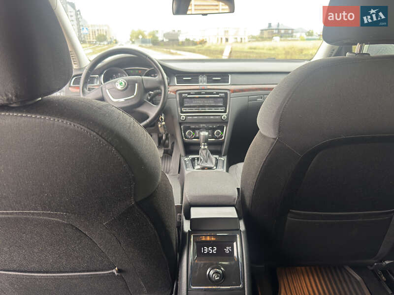 Лифтбек Skoda Superb 2013 в Киеве