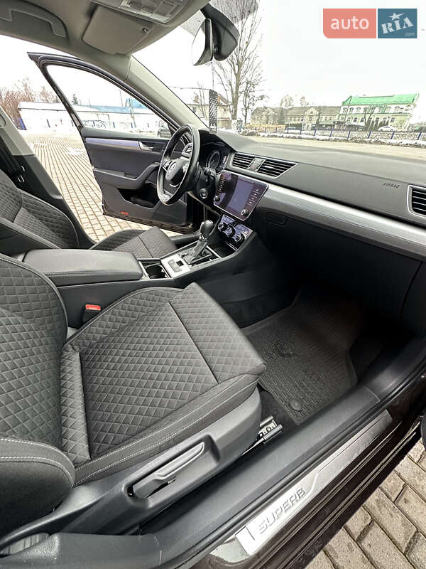 Универсал Skoda Superb 2021 в Нововолынске