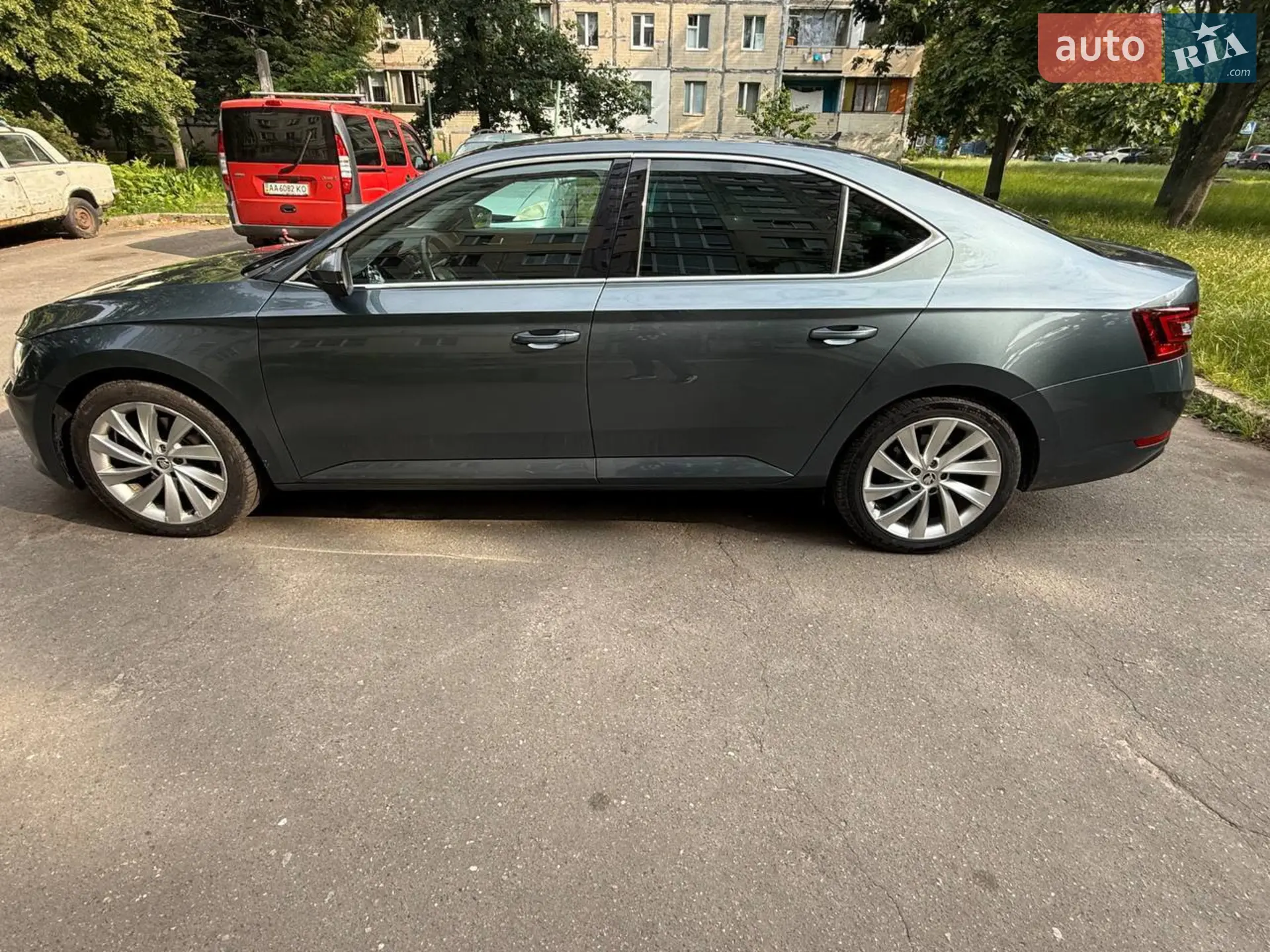 2016 Skoda Superb - мініатюра 17