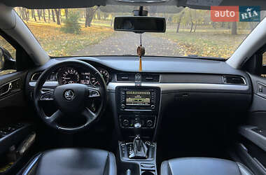 Ліфтбек Skoda Superb 2015 в  фото 15 Ліфтбек Skoda Superb 2015 в