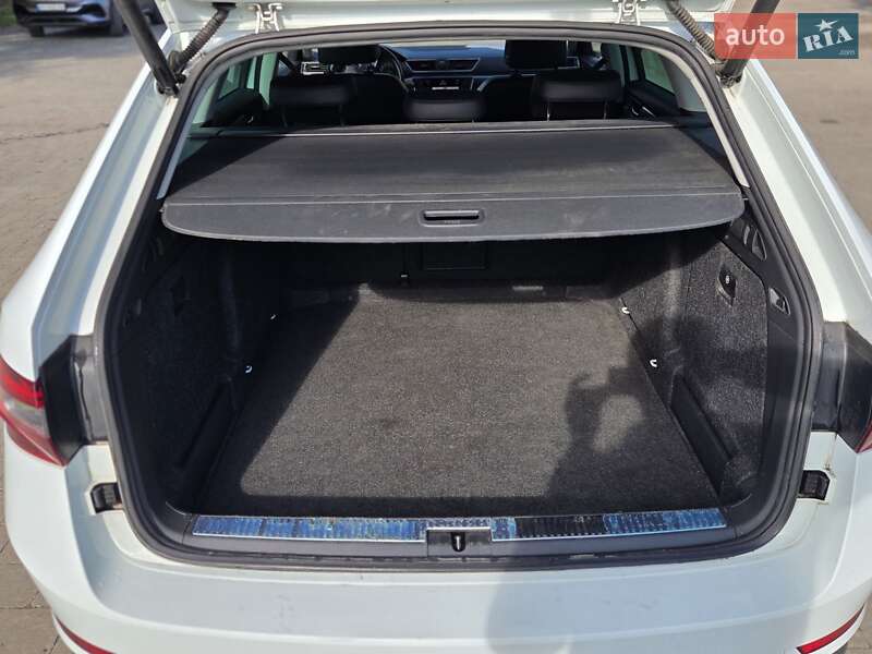 Универсал Skoda Superb 2016 в Бучаче