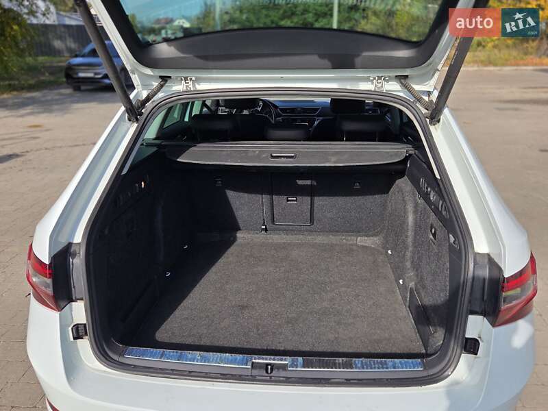 Универсал Skoda Superb 2016 в Бучаче