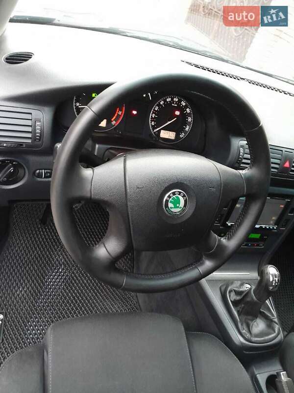 Ліфтбек Skoda Superb 2007 в Рівному фото 3 Ліфтбек Skoda Superb 2007 в Рівному