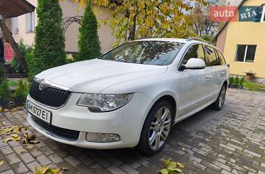 Универсал Skoda Superb 2010 в Житомире
