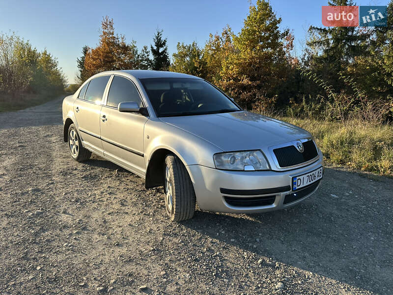 Лифтбек Skoda Superb 2006 в Ивано-Франковске фото 2 Лифтбек Skoda Superb 2006 в Ивано-Франковске