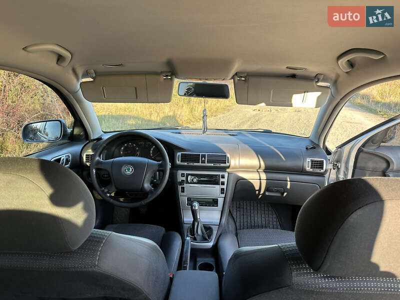 Лифтбек Skoda Superb 2006 в Ивано-Франковске фото 11 Лифтбек Skoda Superb 2006 в Ивано-Франковске