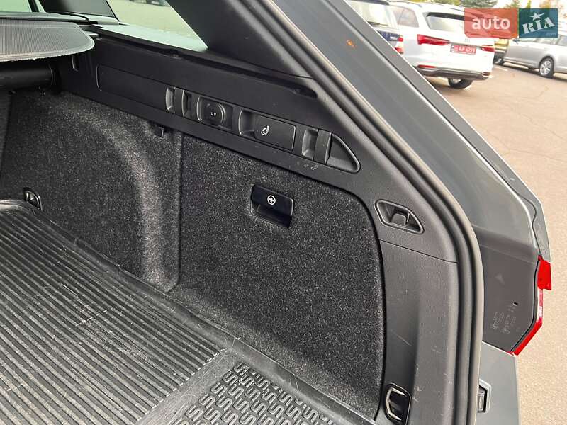 Универсал Skoda Superb 2018 в Ровно