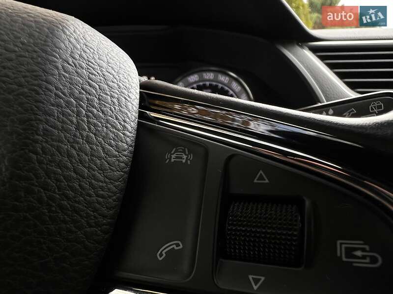 Универсал Skoda Superb 2018 в Ровно