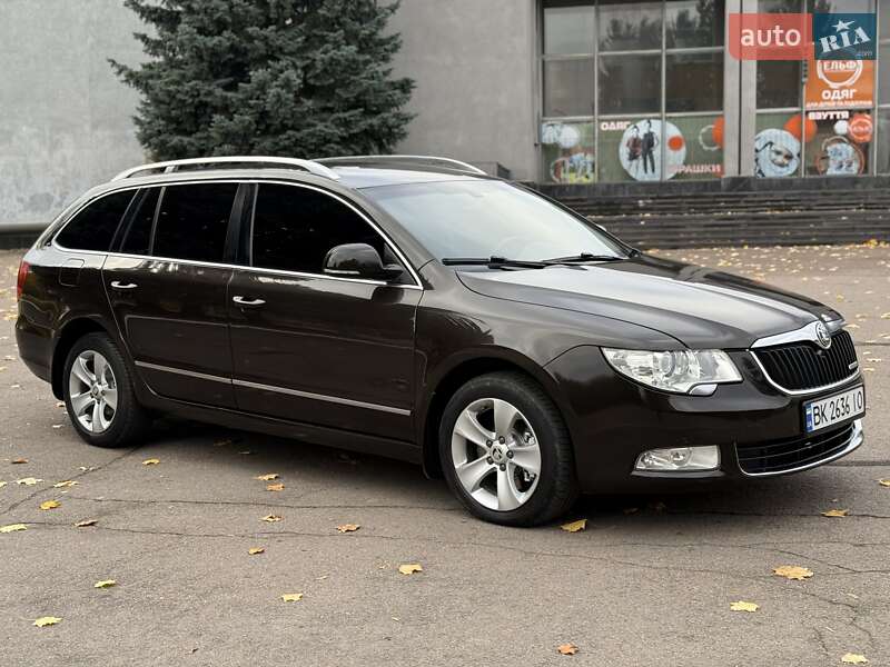 Универсал Skoda Superb 2012 в Ровно фото 17 Универсал Skoda Superb 2012 в Ровно