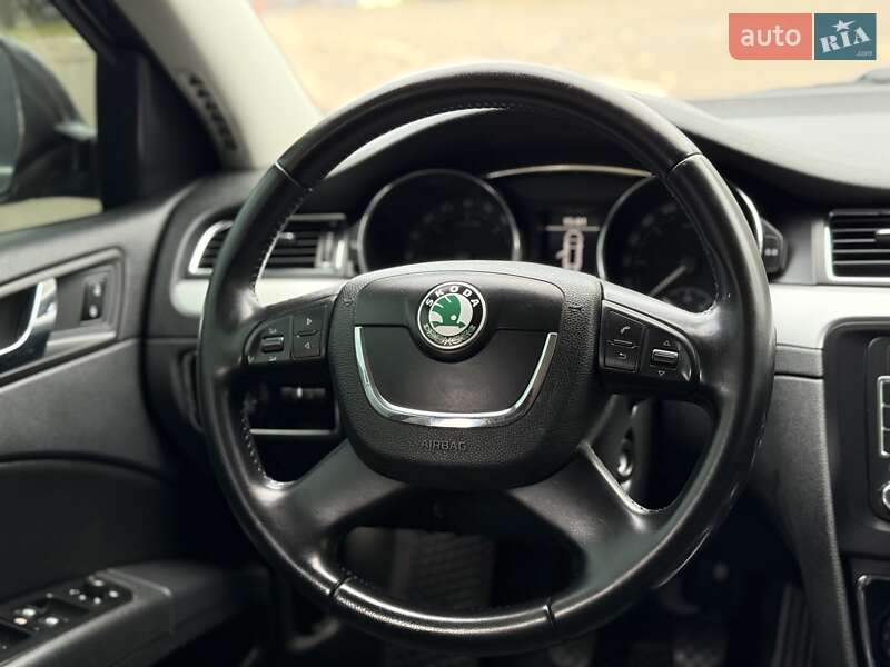 Универсал Skoda Superb 2012 в Ровно фото 63 Универсал Skoda Superb 2012 в Ровно
