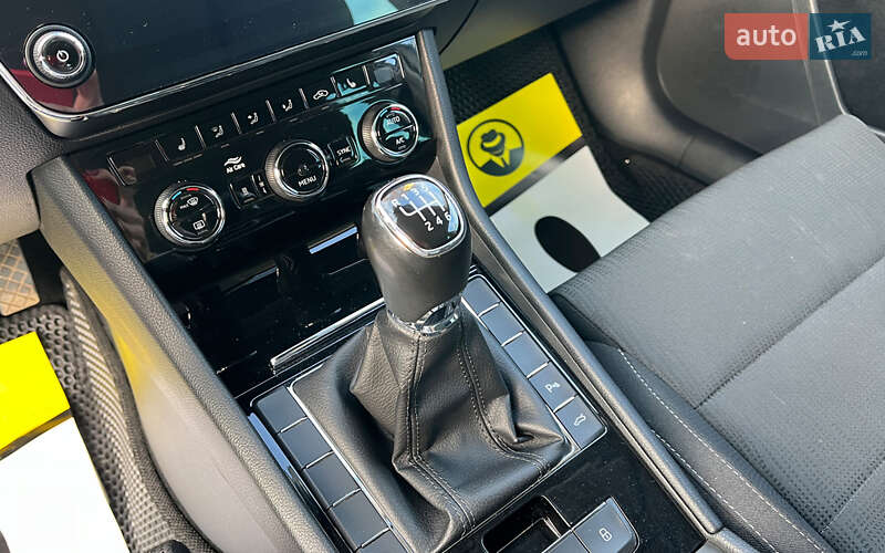 Універсал Skoda Superb 2019 в Коломиї фото 15 Універсал Skoda Superb 2019 в Коломиї