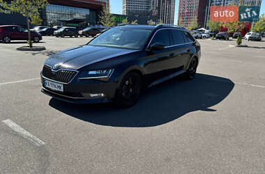 Універсал Skoda Superb 2015 в  фото 6 Універсал Skoda Superb 2015 в
