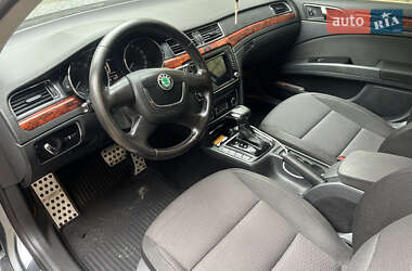Ліфтбек Skoda Superb 2011 в Кривому Розі