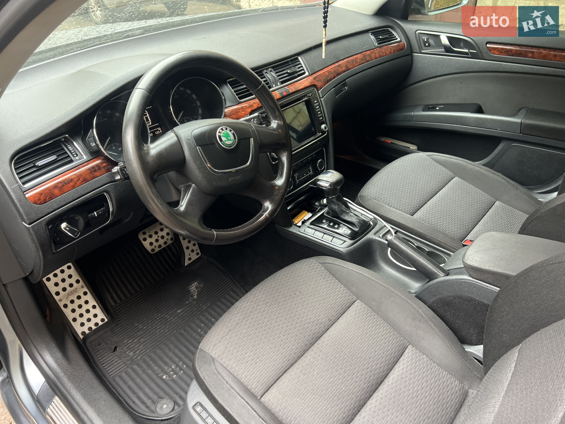 2011 Skoda Superb - мініатюра 16
