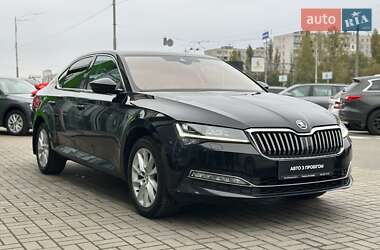 Лифтбек Skoda Superb 2020 в 