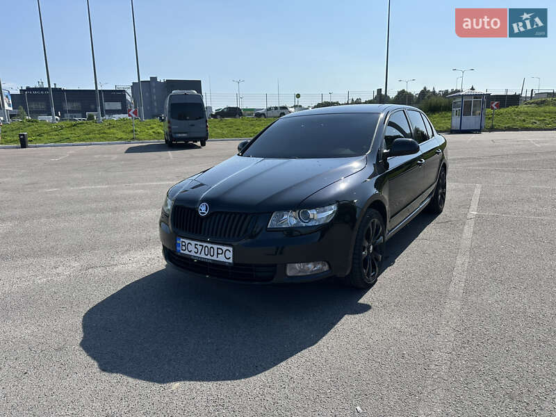 Skoda Superb 2012