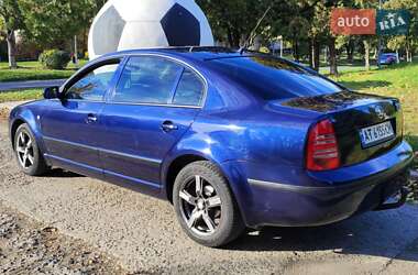 Лифтбек Skoda Superb 2003 в Бурштыне