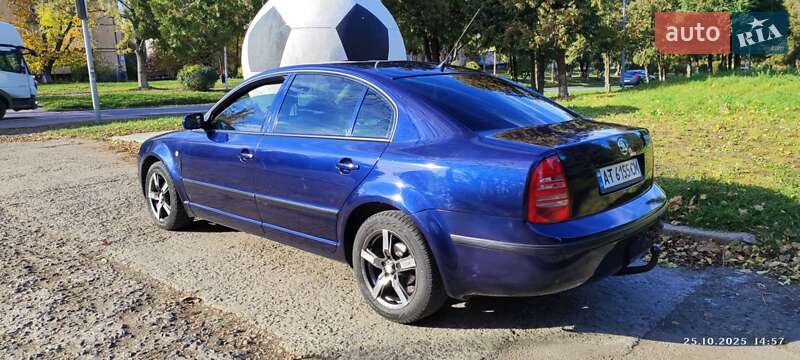 Skoda Superb 2003 Skoda Superb 2003