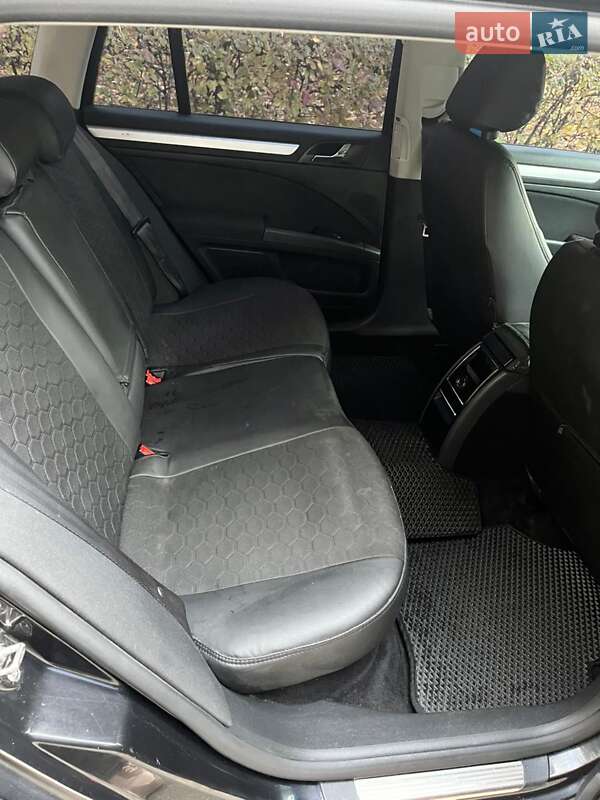 Универсал Skoda Superb 2010 в Шепетовке фото 5 Универсал Skoda Superb 2010 в Шепетовке