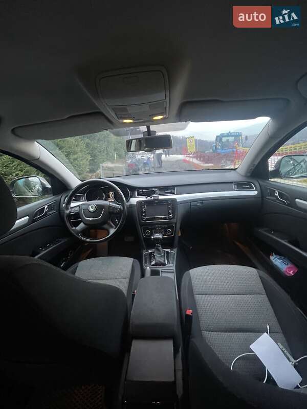 Универсал Skoda Superb 2011 в Ужгороде фото 16 Универсал Skoda Superb 2011 в Ужгороде