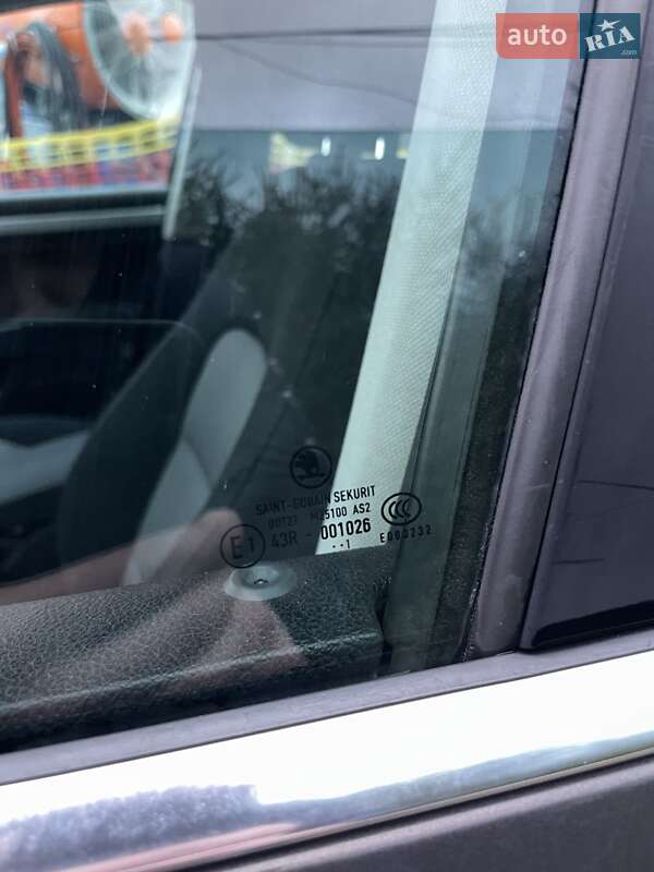 Универсал Skoda Superb 2011 в Ужгороде фото 34 Универсал Skoda Superb 2011 в Ужгороде