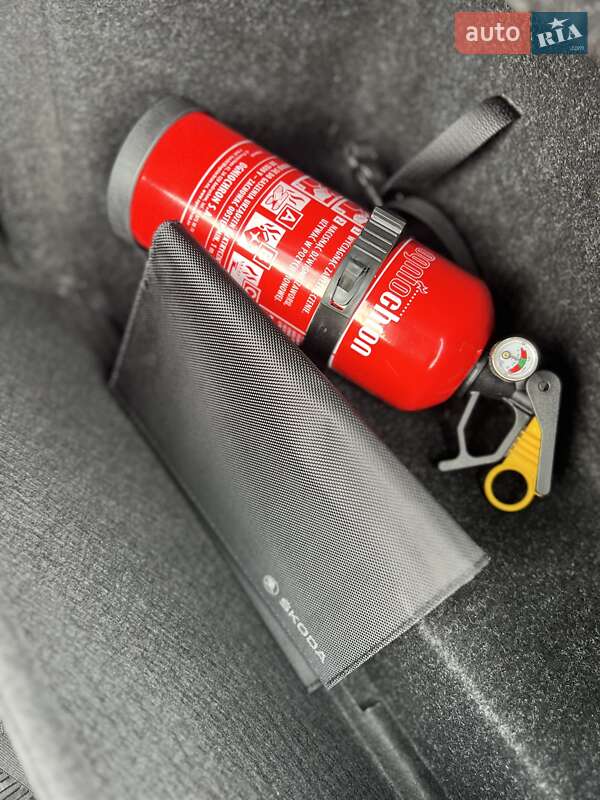 Лифтбек Skoda Superb 2017 в Кривом Роге фото 72 Лифтбек Skoda Superb 2017 в Кривом Роге