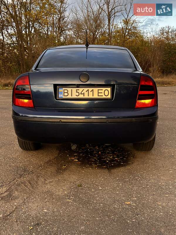 Лифтбек Skoda Superb 2002 в Кропивницком
