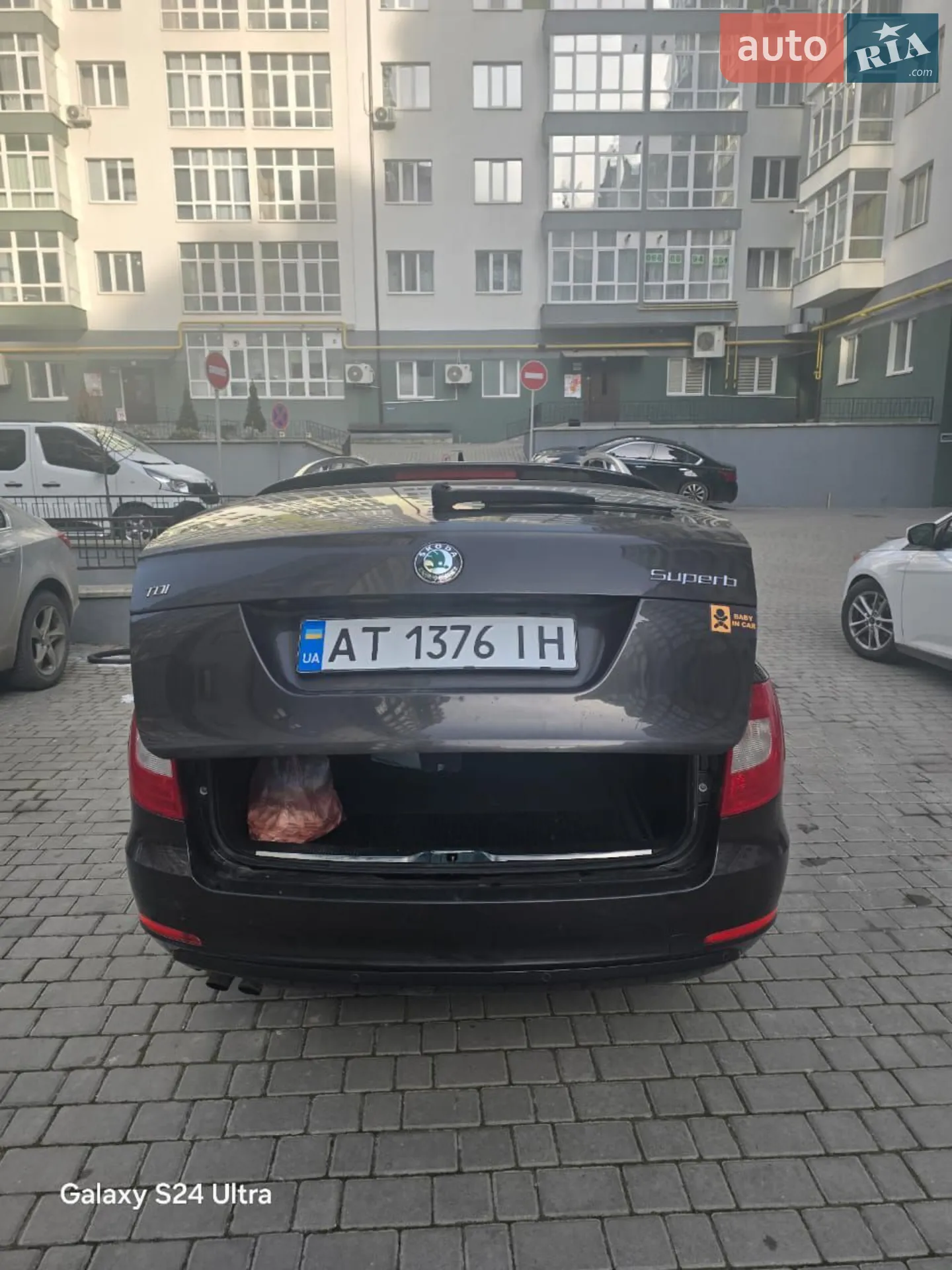 2012 Skoda Superb - мініатюра 2