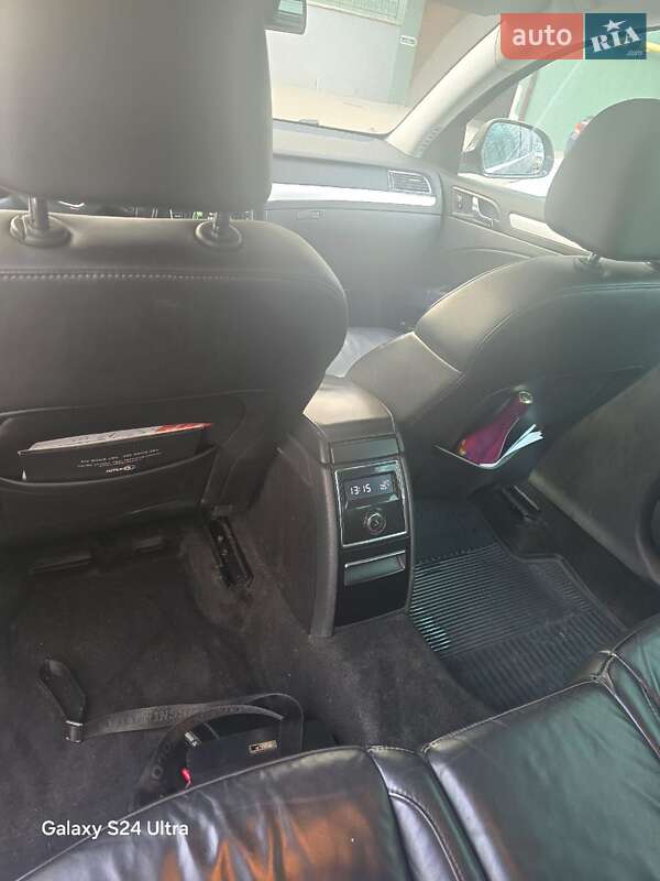 Універсал Skoda Superb 2012 в Івано-Франківську