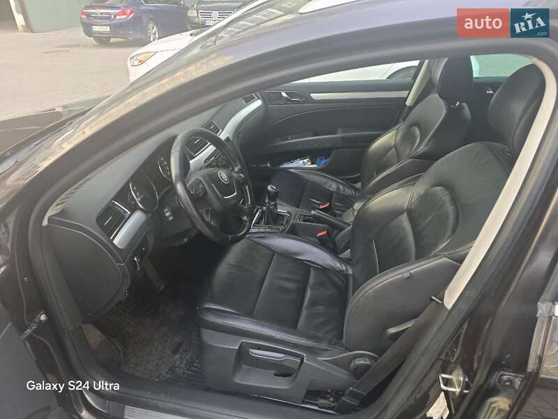 Універсал Skoda Superb 2012 в Івано-Франківську