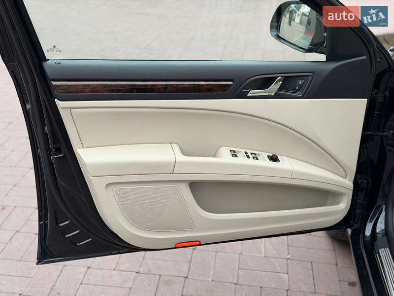 Універсал Skoda Superb 2012 в Рівному