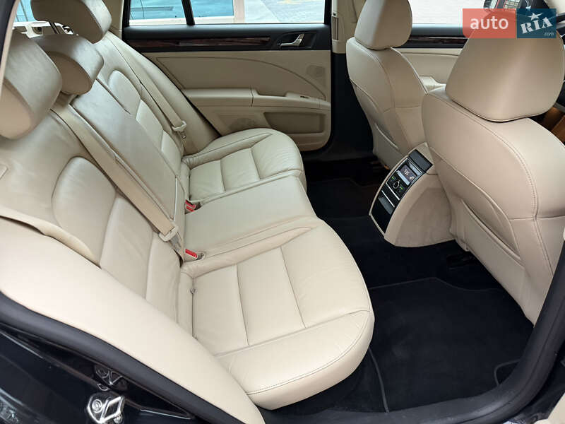 Універсал Skoda Superb 2012 в Рівному