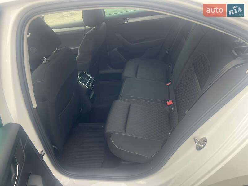 Лифтбек Skoda Superb 2020 в Киеве фото 7 Лифтбек Skoda Superb 2020 в Киеве