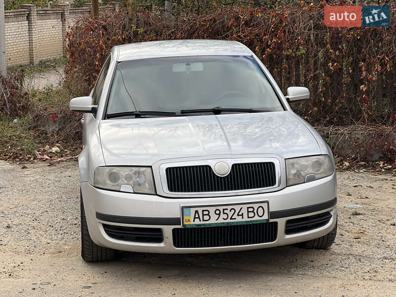 Ліфтбек Skoda Superb 2004 в Вінниці