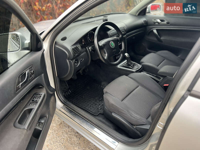 Ліфтбек Skoda Superb 2004 в Вінниці