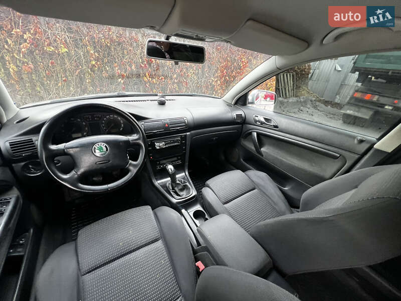 Ліфтбек Skoda Superb 2004 в Вінниці