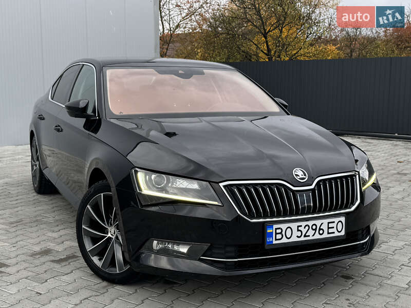 Лифтбек Skoda Superb 2016 в Мукачево