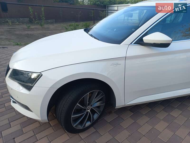 Универсал Skoda Superb 2019 в Днепре