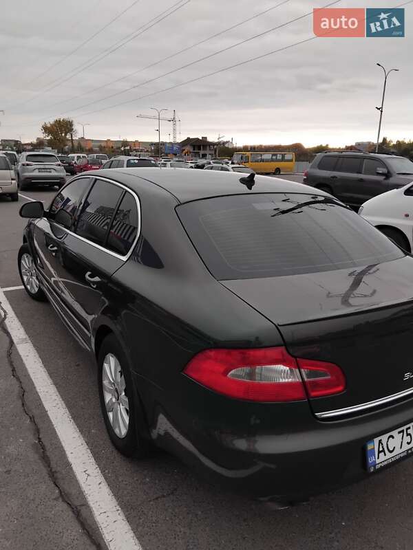 Лифтбек Skoda Superb 2011 в Луцке