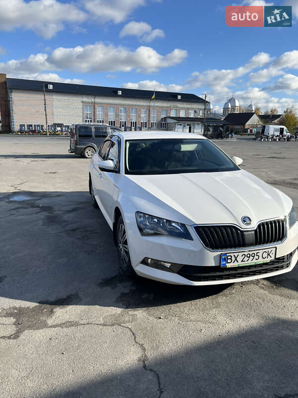 Лифтбек Skoda Superb 2018 в Шепетовке