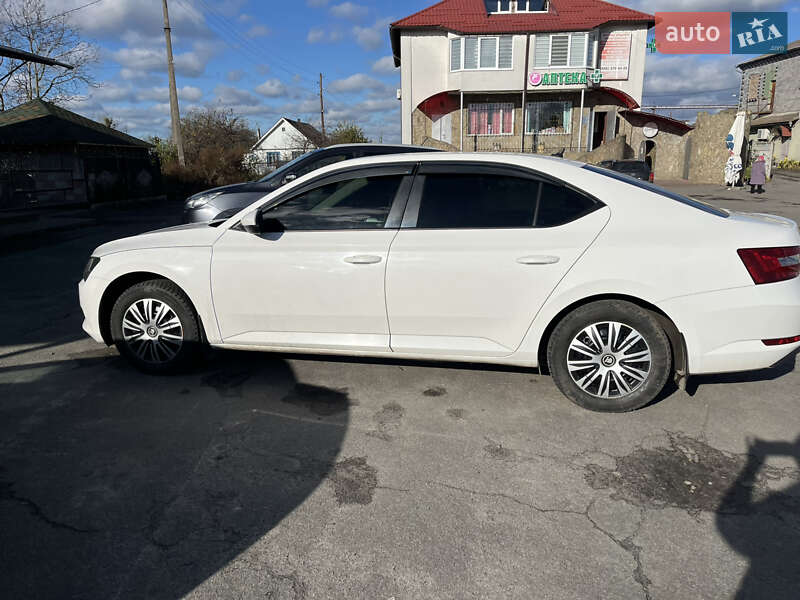 Лифтбек Skoda Superb 2018 в Шепетовке