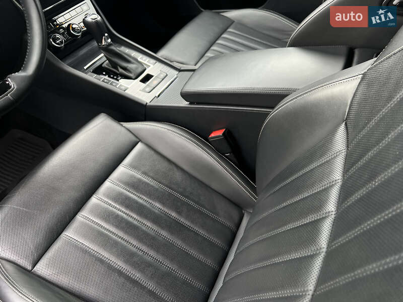 Универсал Skoda Superb 2021 в Луцке