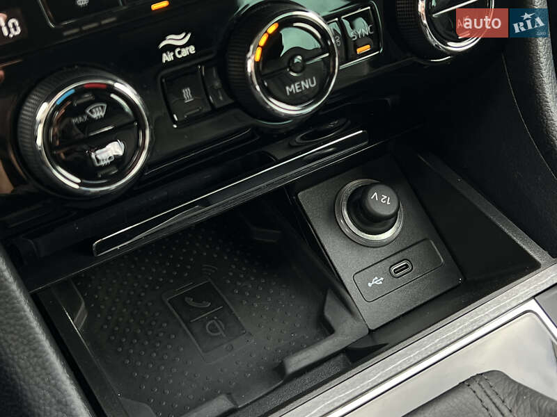 Универсал Skoda Superb 2021 в Луцке