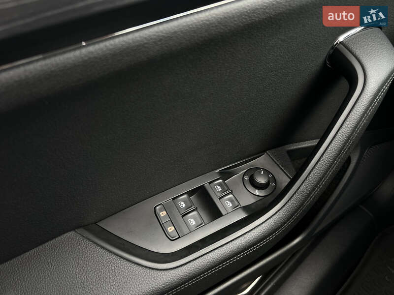 Универсал Skoda Superb 2021 в Луцке