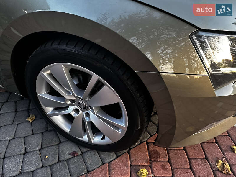 Ліфтбек Skoda Superb 2017 в Хусті фото 60 Ліфтбек Skoda Superb 2017 в Хусті